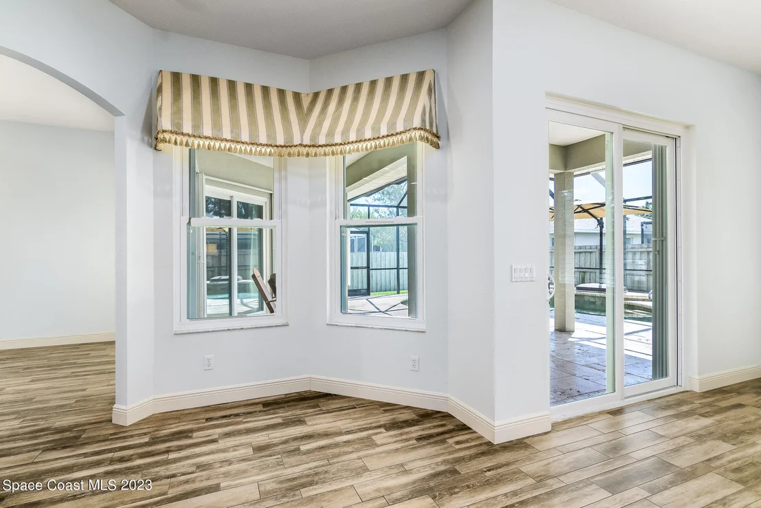 Photo of 6147 Arlington Circle
