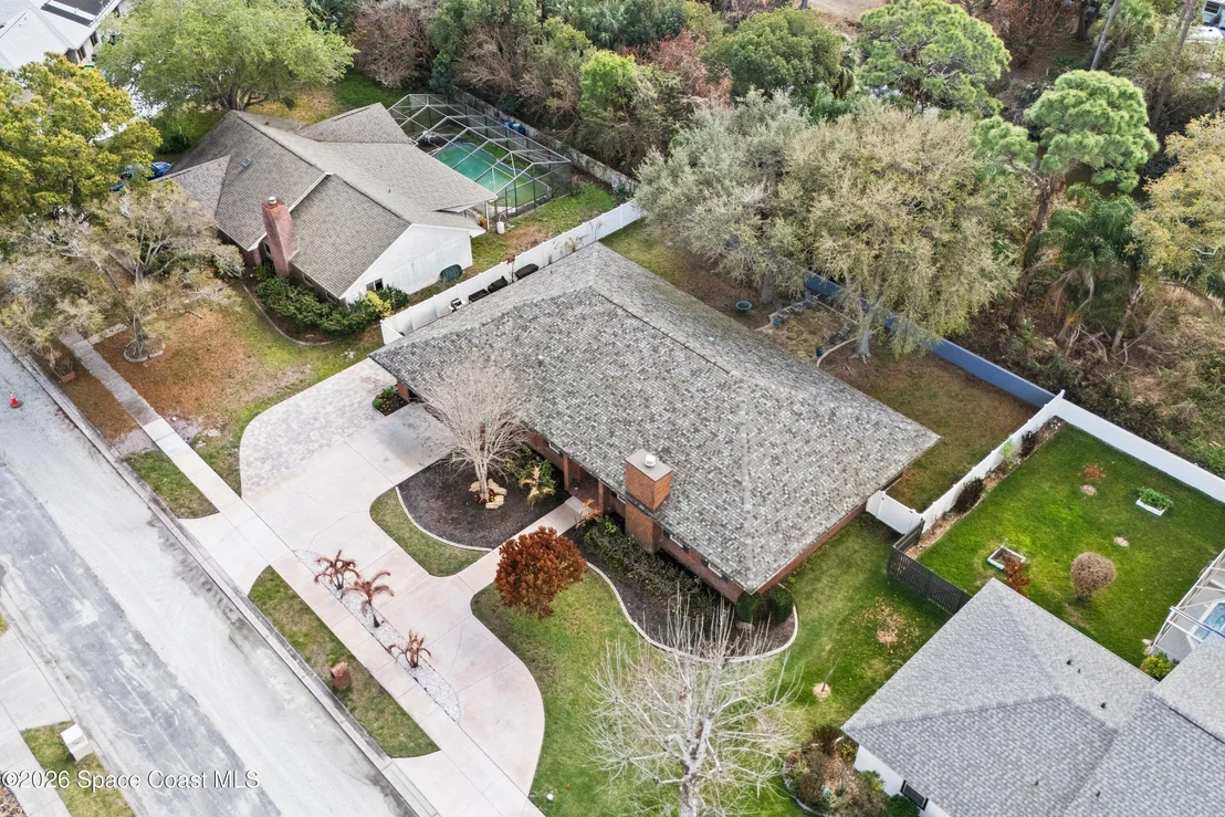 Photo of 572 Lake Ashley Circle