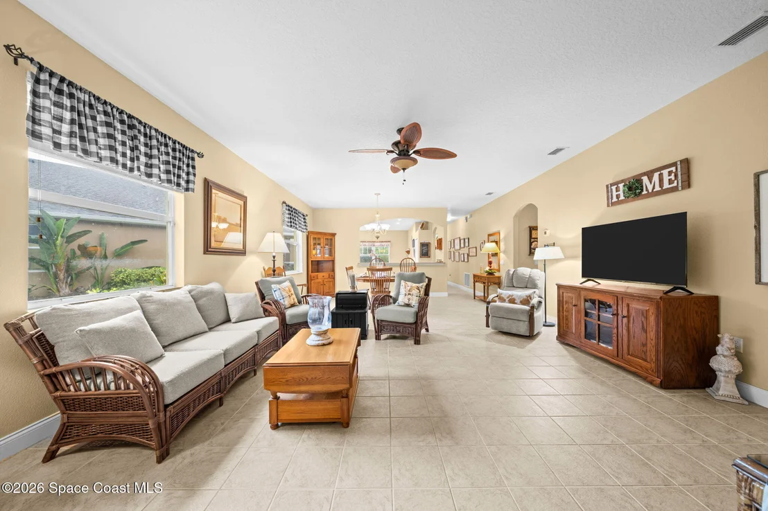 Photo of 511 Waterside Circle