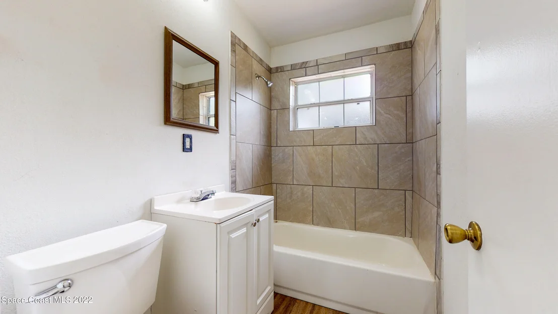 Photo of 1066 Indrio Lane NE