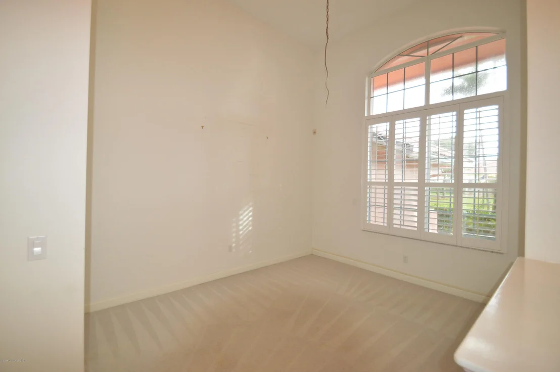 Photo of 2015 Canterbury Drive
