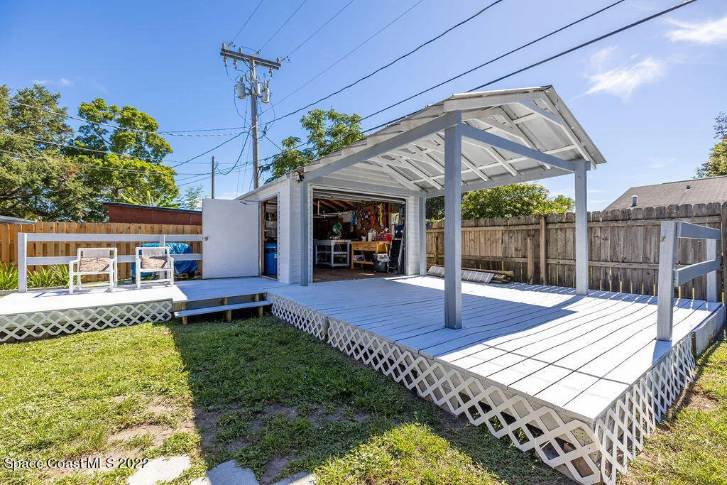 Photo of 1369 Estridge Drive