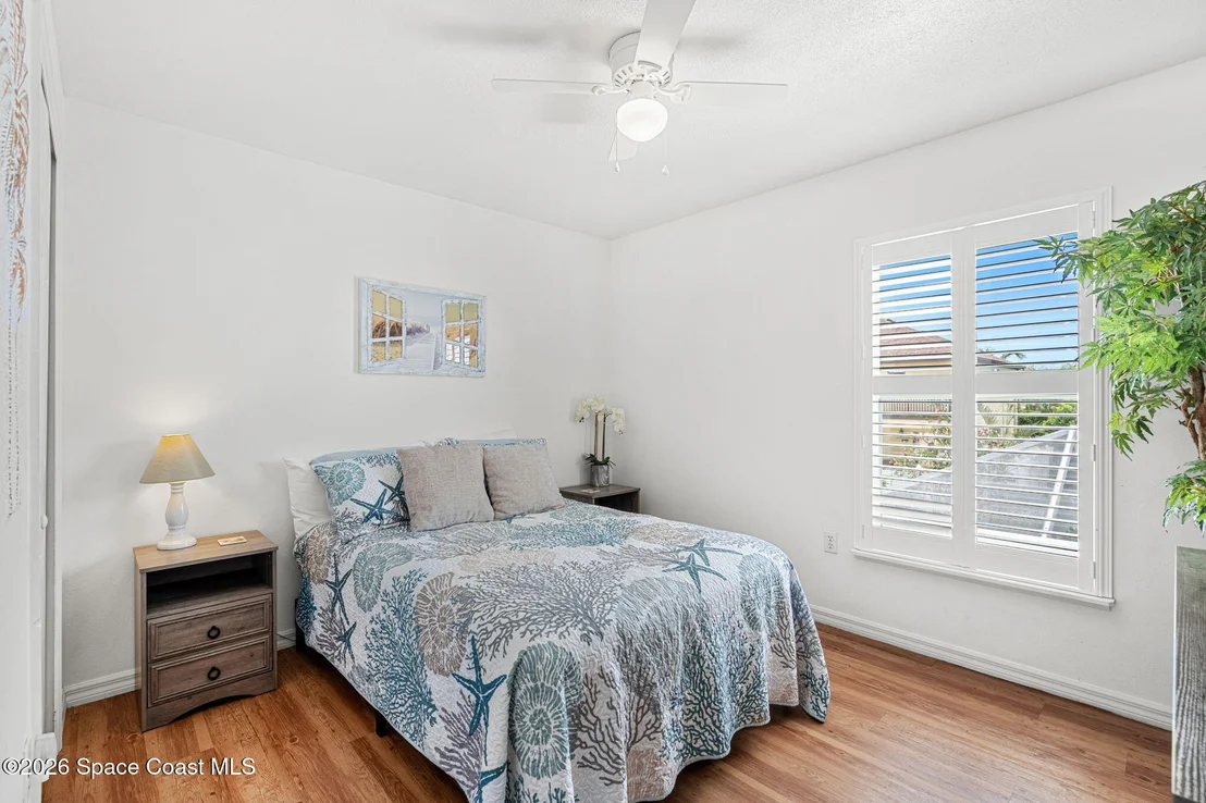 Photo of 1161 White Oak Circle