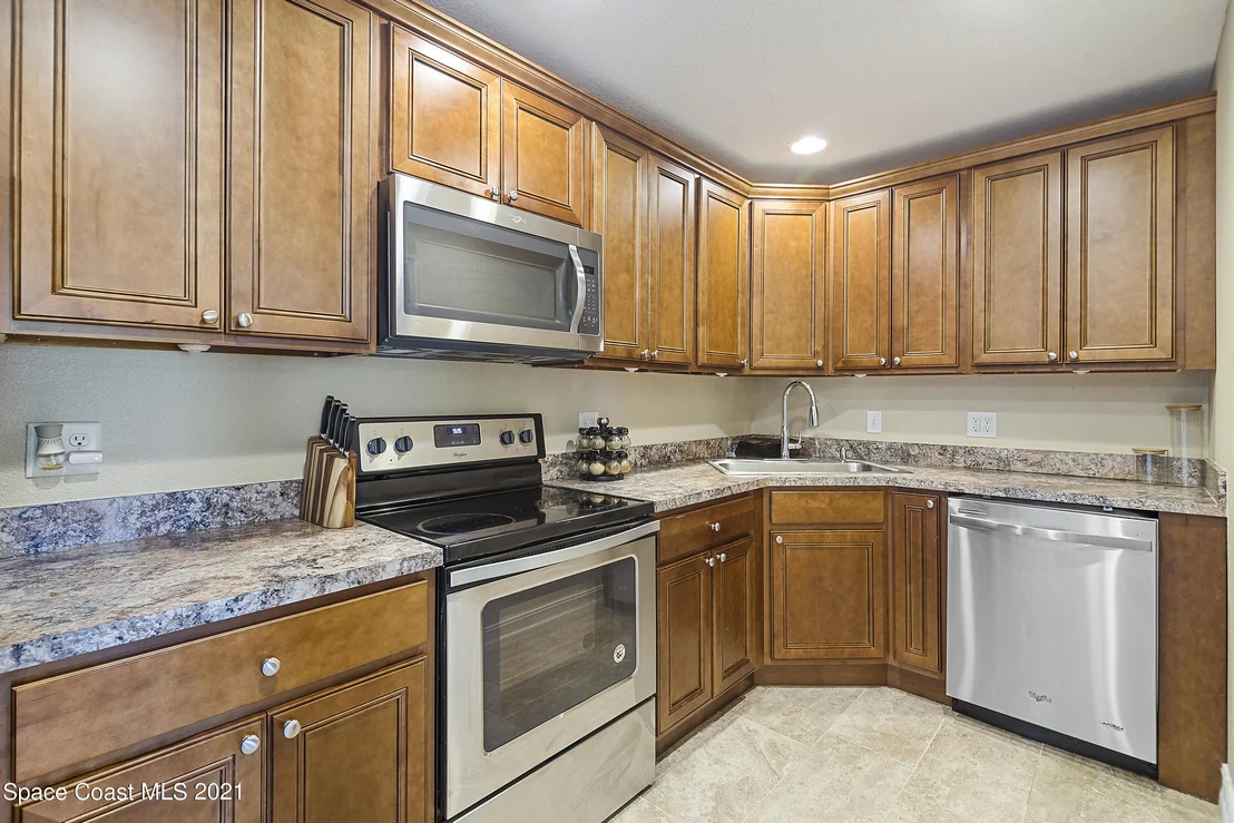 Photo of 2290 Warwick Road