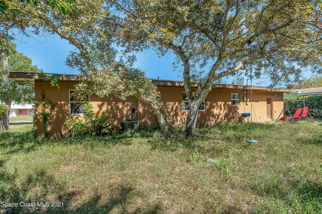 Photo of 19 Edgewood Drive