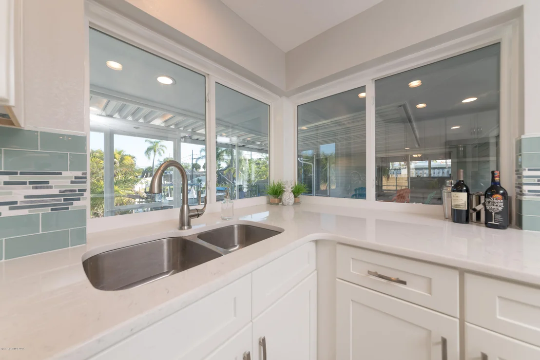 Photo of 405 Cardinal Drive