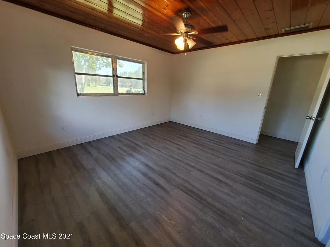 Photo of 2511 Vernon Drive NE