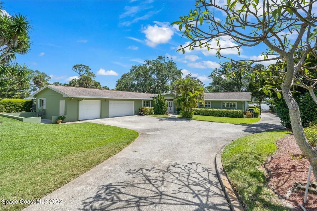 Photo of 1811 Rockledge Drive