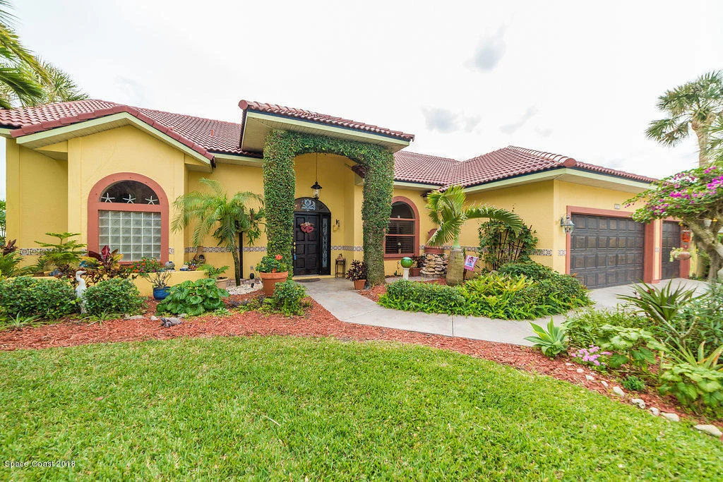 Photo of 207 Ivory Drive