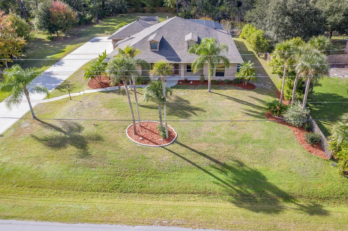 Photo of Unit U4 at 7563 Windover Way