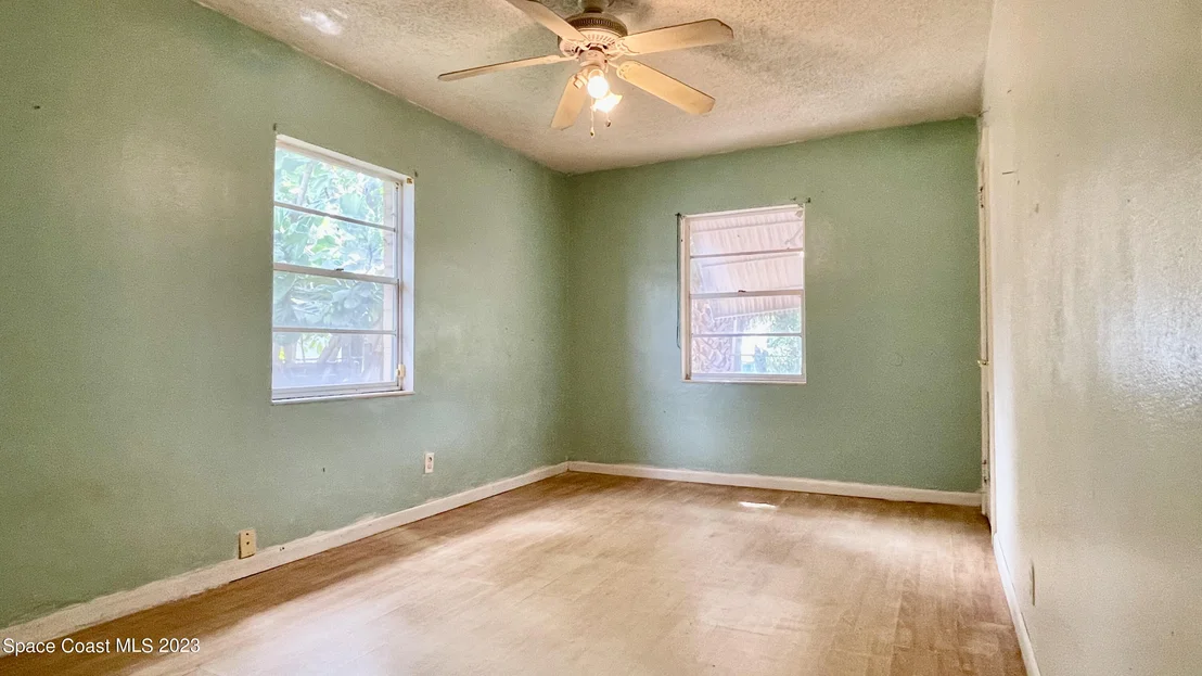 Photo of 327 Vesta Circle