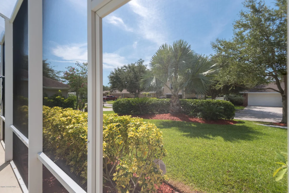 Photo of 1737 Windbrook Drive SE