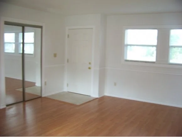 Photo of 760 NE Bahama