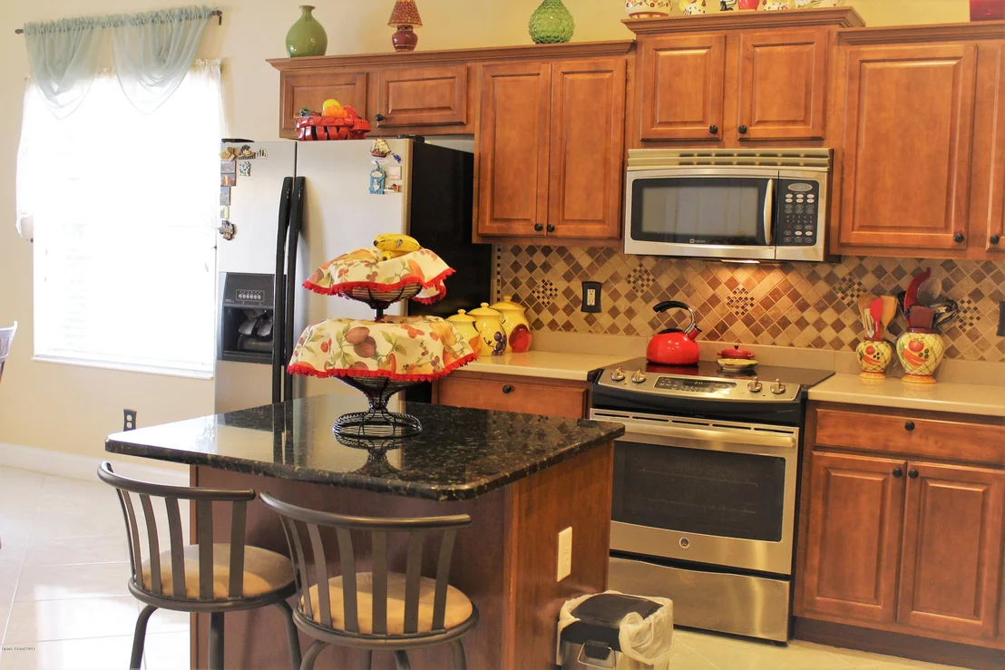 Photo of 322 Waterside Circle