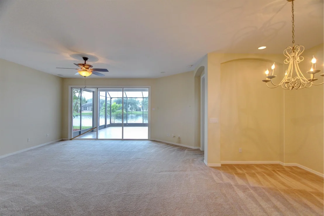 Photo of 4490 Portage Trail