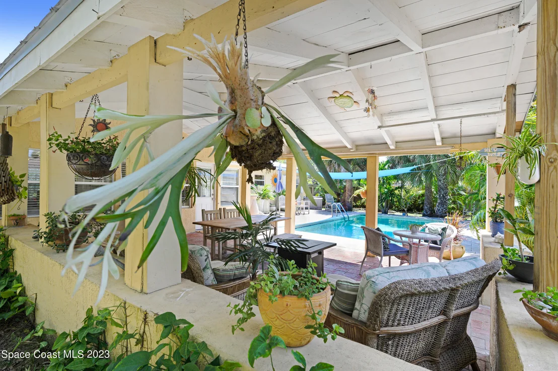 Photo of 408 Espanola Way