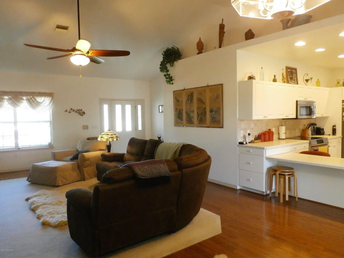 Photo of 903 Whisperpine Drive