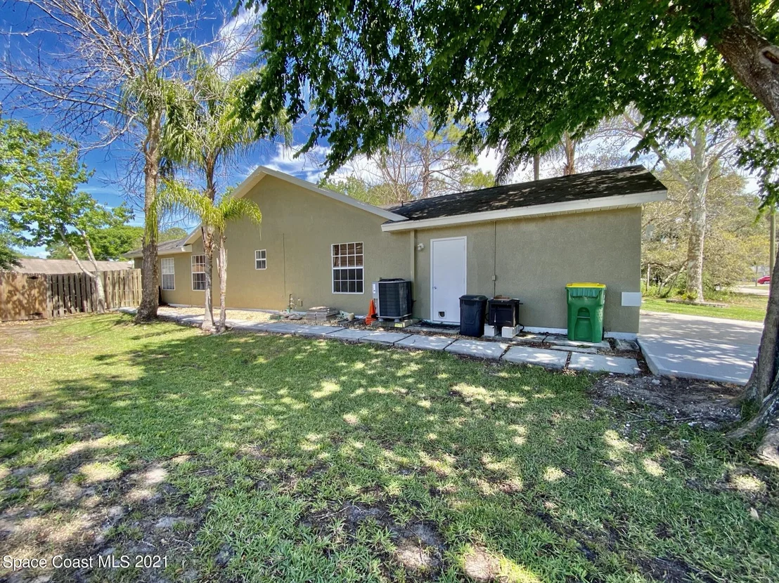 Photo of 5650 Brandon Street