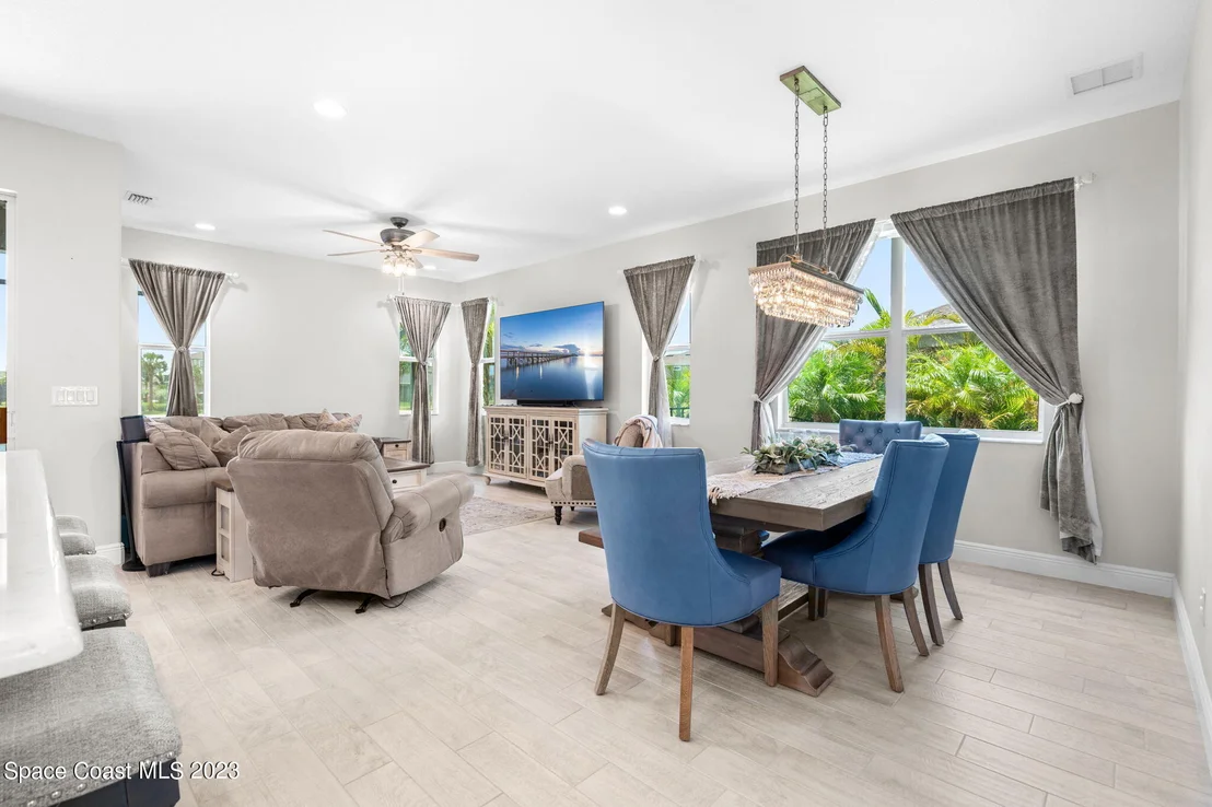 Photo of 3195 Hummingbird Way