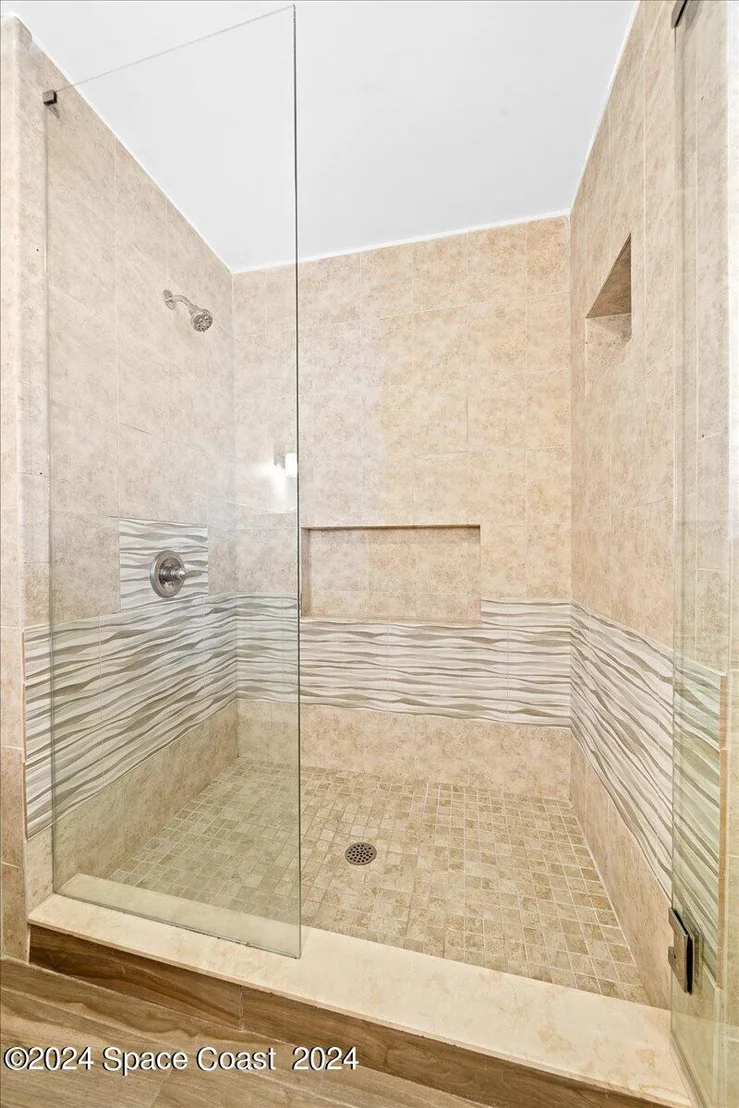 Photo of 206 Riverside Drive
