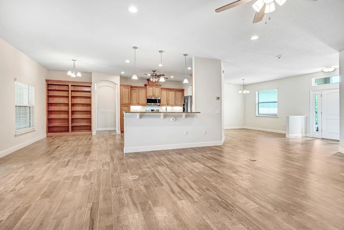 Photo of 2690 Weber Road