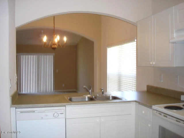 Photo of Unit 106 at 890 Luminary Circle