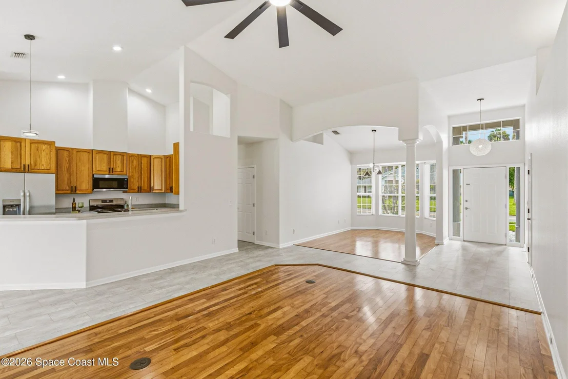 Photo of 1150 Meadowbrook Road NE