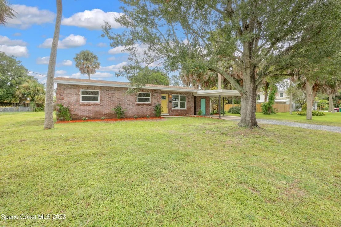 Photo of 1705 Academy Drive