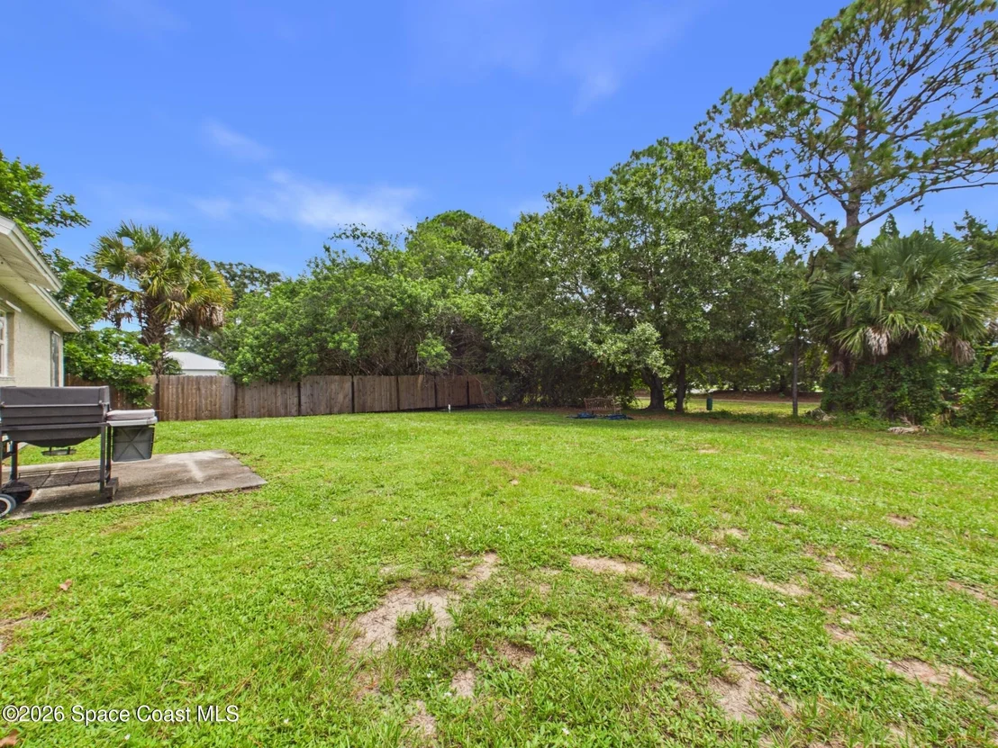 Photo of 977 Fulton Way