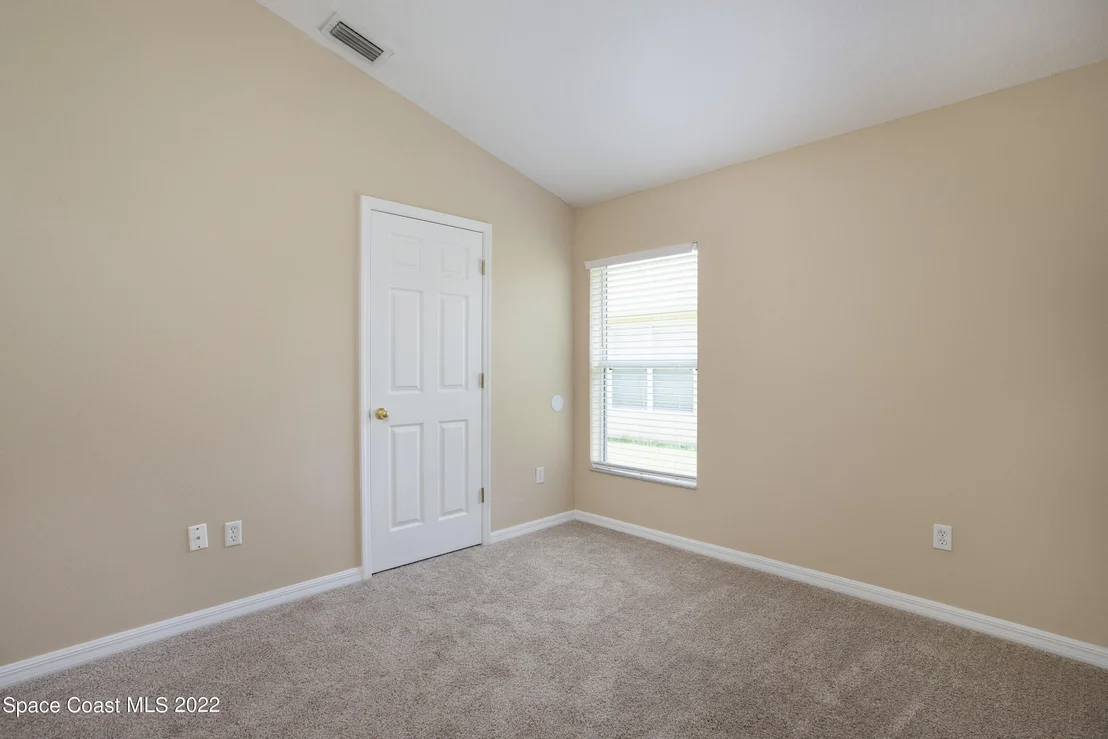 Photo of 2400 Bridgeport Circle
