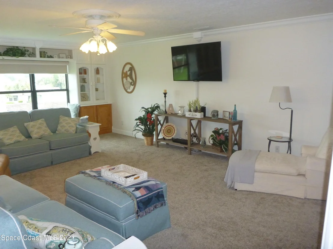 Photo of Unit 1033 at 315 Tangle Run Boulevard