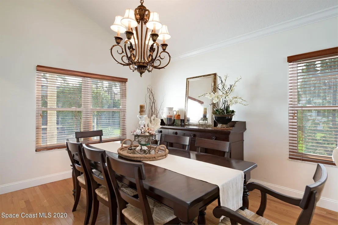 Photo of 569 Hummingbird Drive