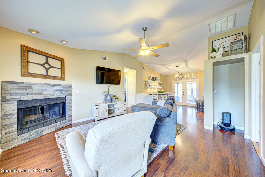 Photo of 6405 Manila Drive