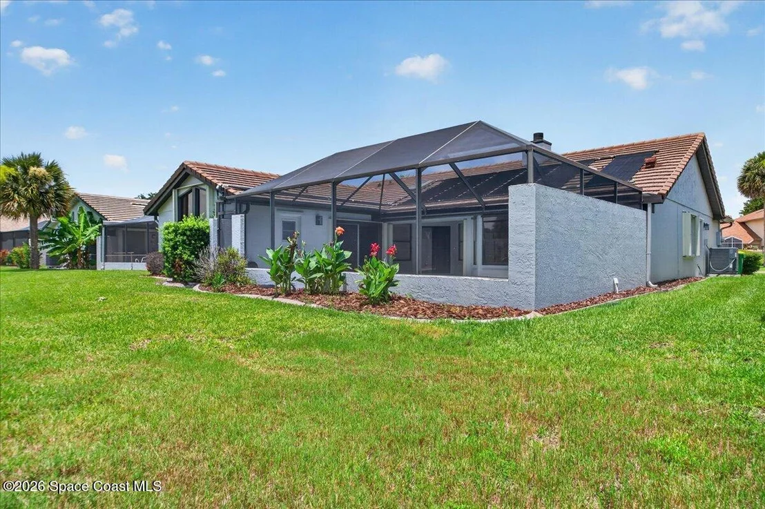 Photo of 340 Oak Haven Drive
