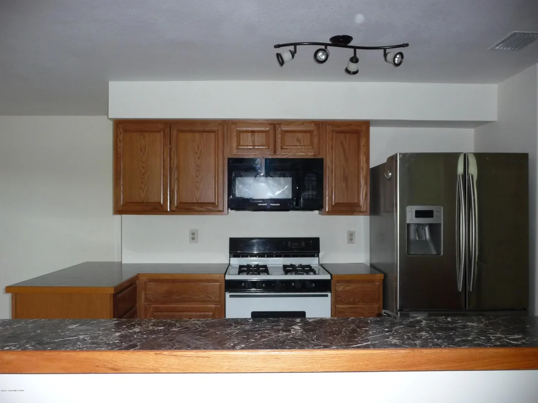 Photo of 1593 Spruce Road