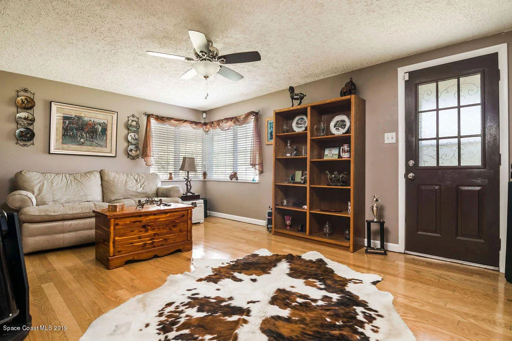 Photo of 5015 State Road 46