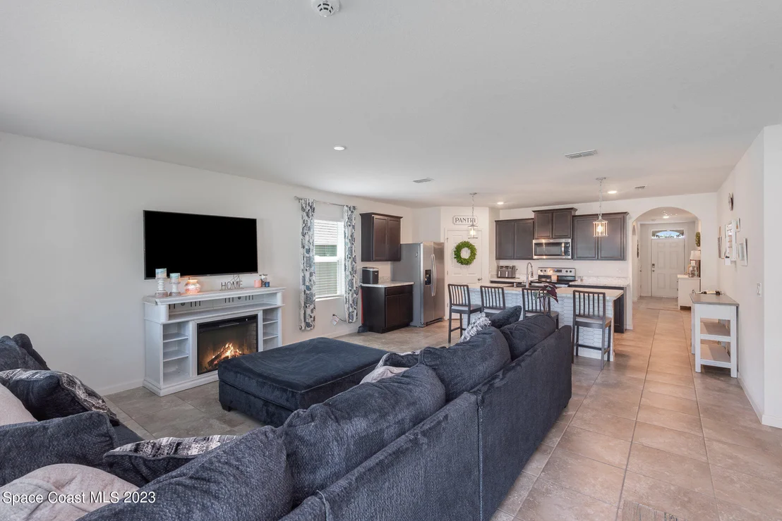 Photo of 620 Forest Trace Circle