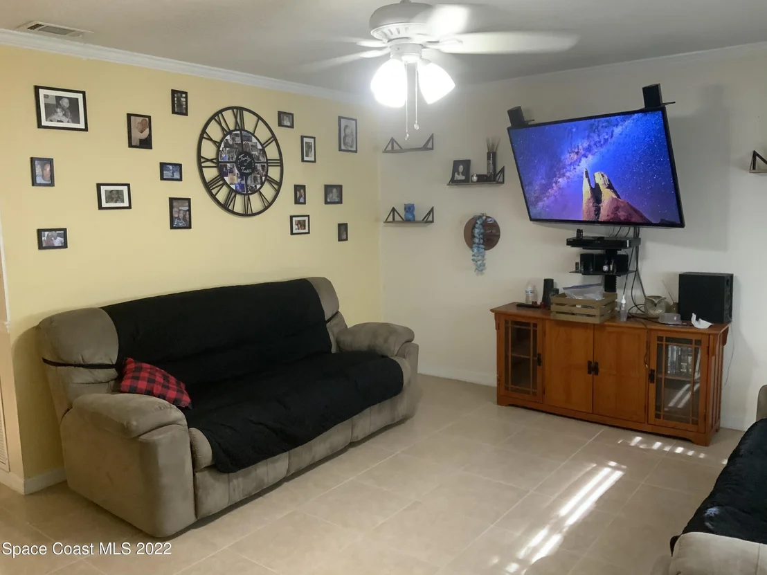 Photo of 697 Atlas Avenue NE