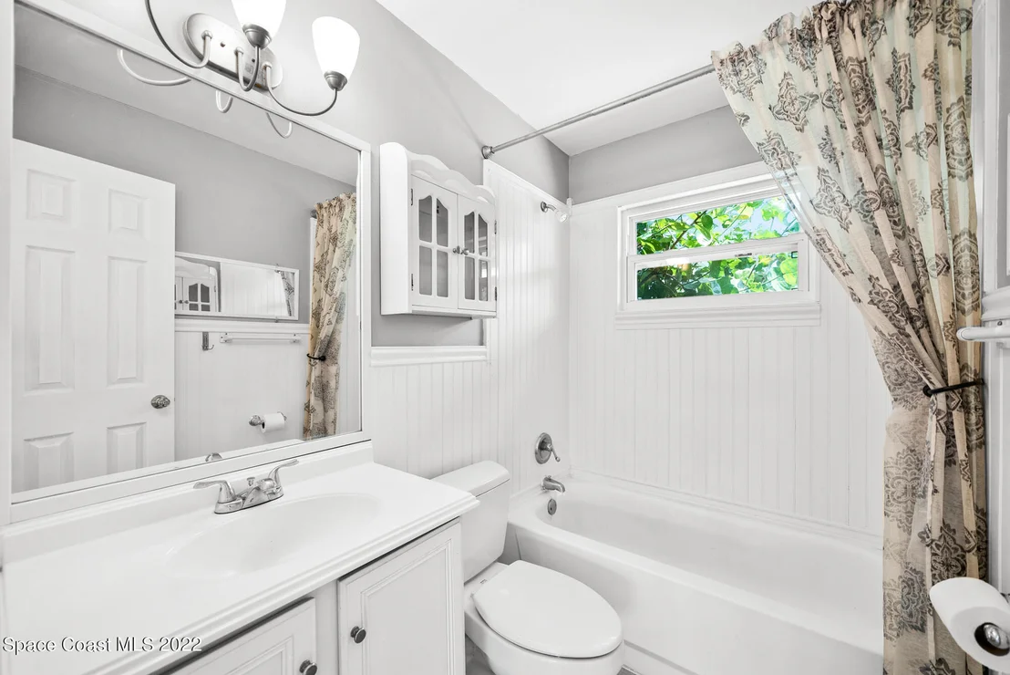 Photo of 2465 Sadler Lane