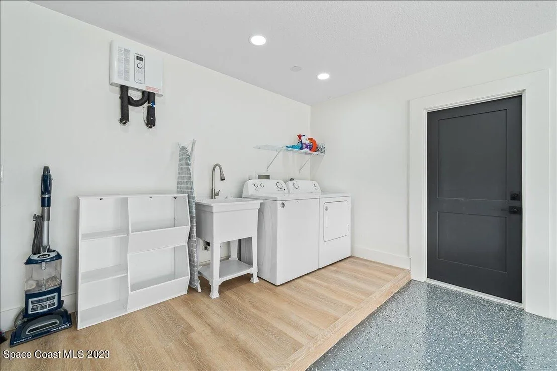 Photo of 2225 Abalone Avenue
