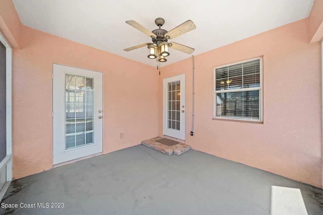 Photo of 863 Pelican Lane