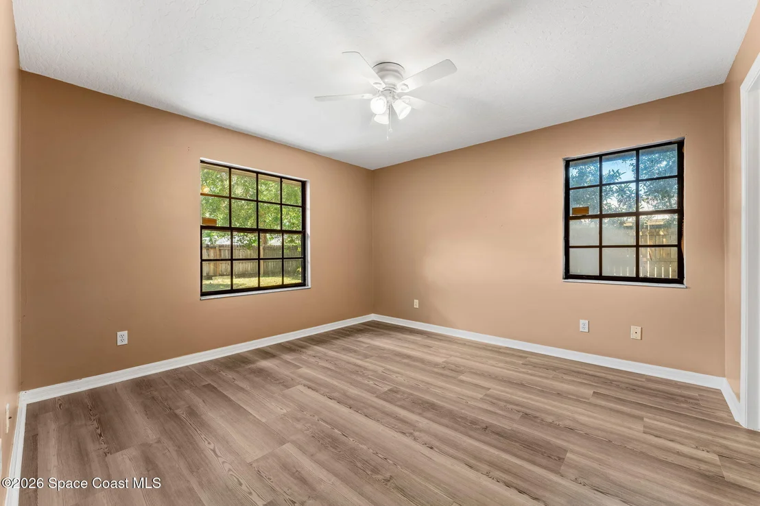 Photo of 950 Whisperpine Drive