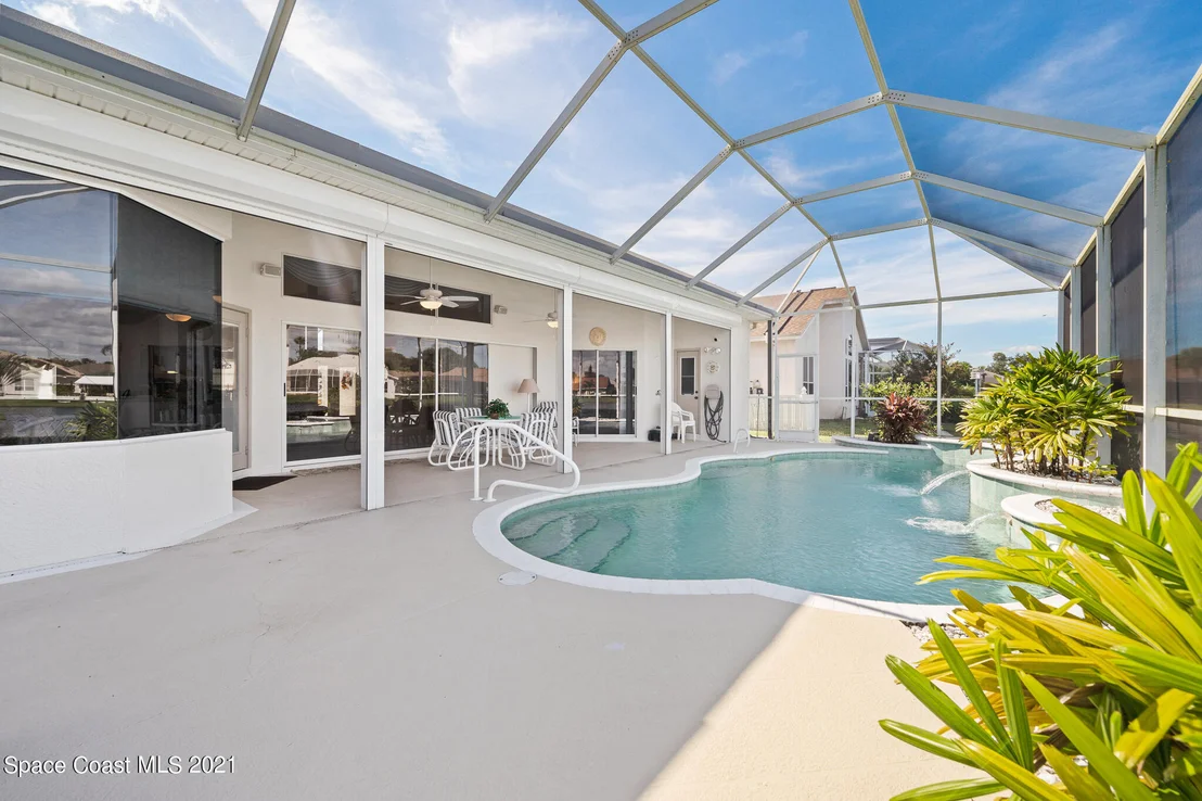 Photo of 1002 Fieldstone Drive