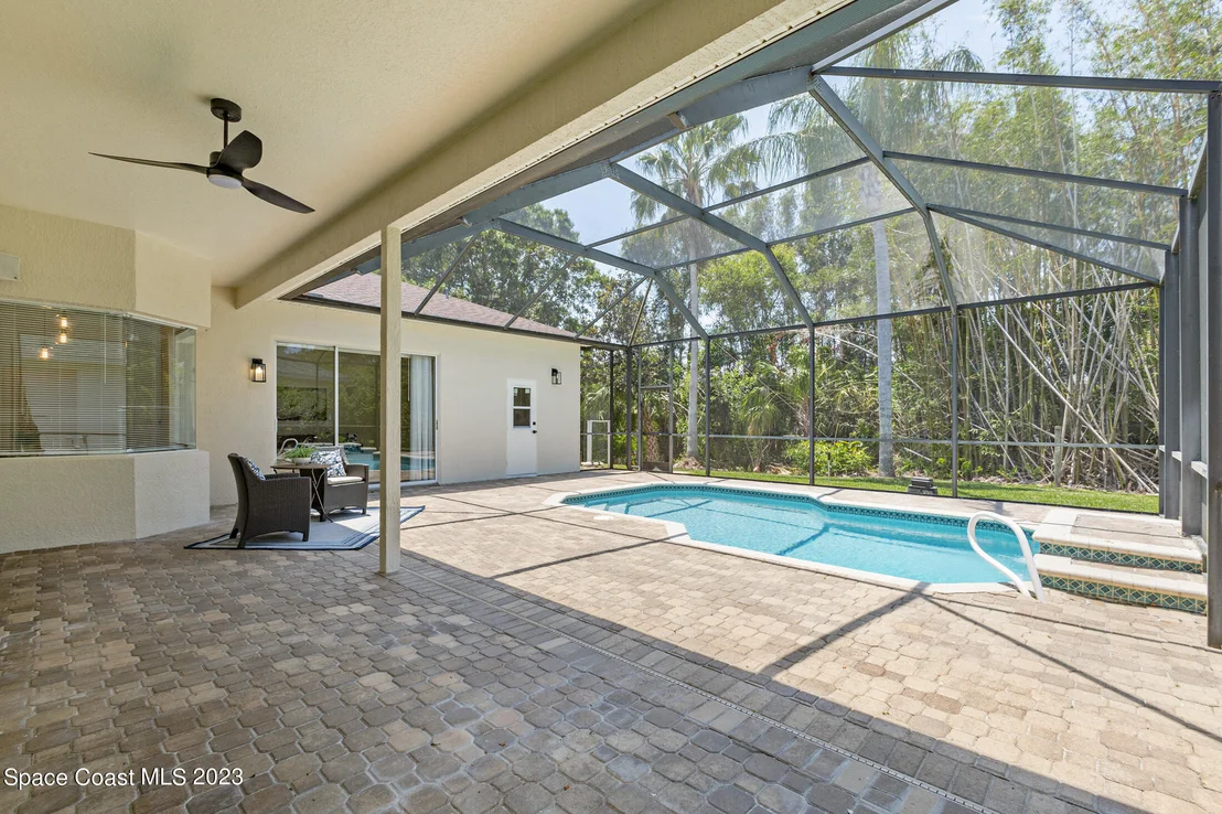 Photo of 1032 Worthington Spring Drive