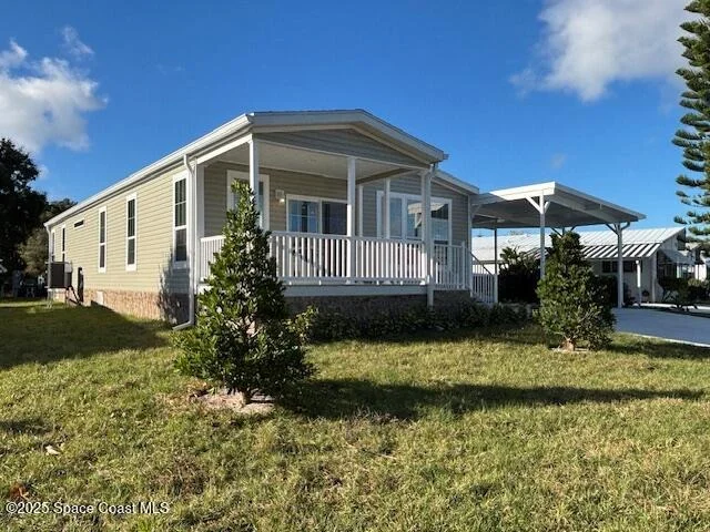Photo of 723 Hyacinth Circle