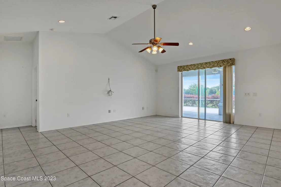 Photo of 15120 Peru Road