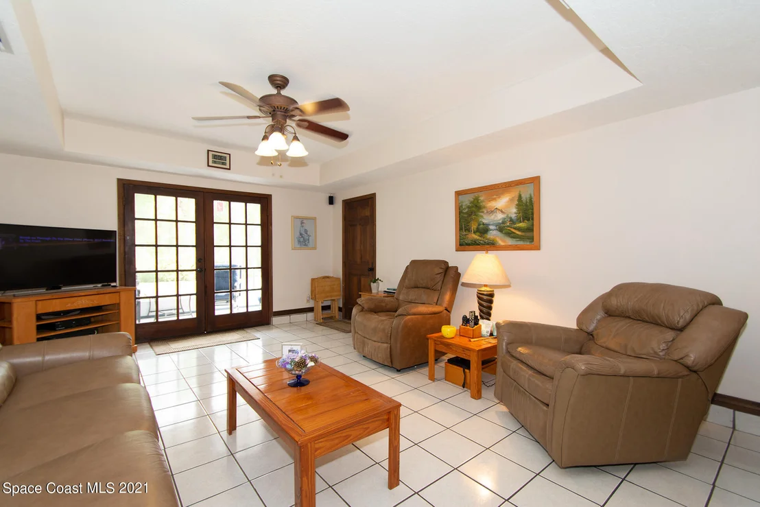 Photo of 1190 Grant Road