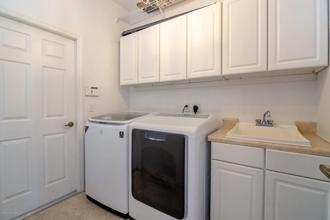 Photo of 4610 Portage Trail