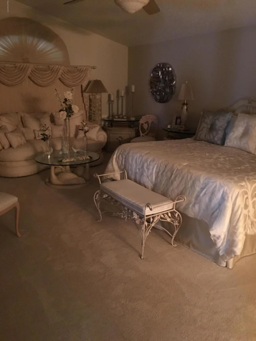 Photo of 3958 Saint Armens Circle