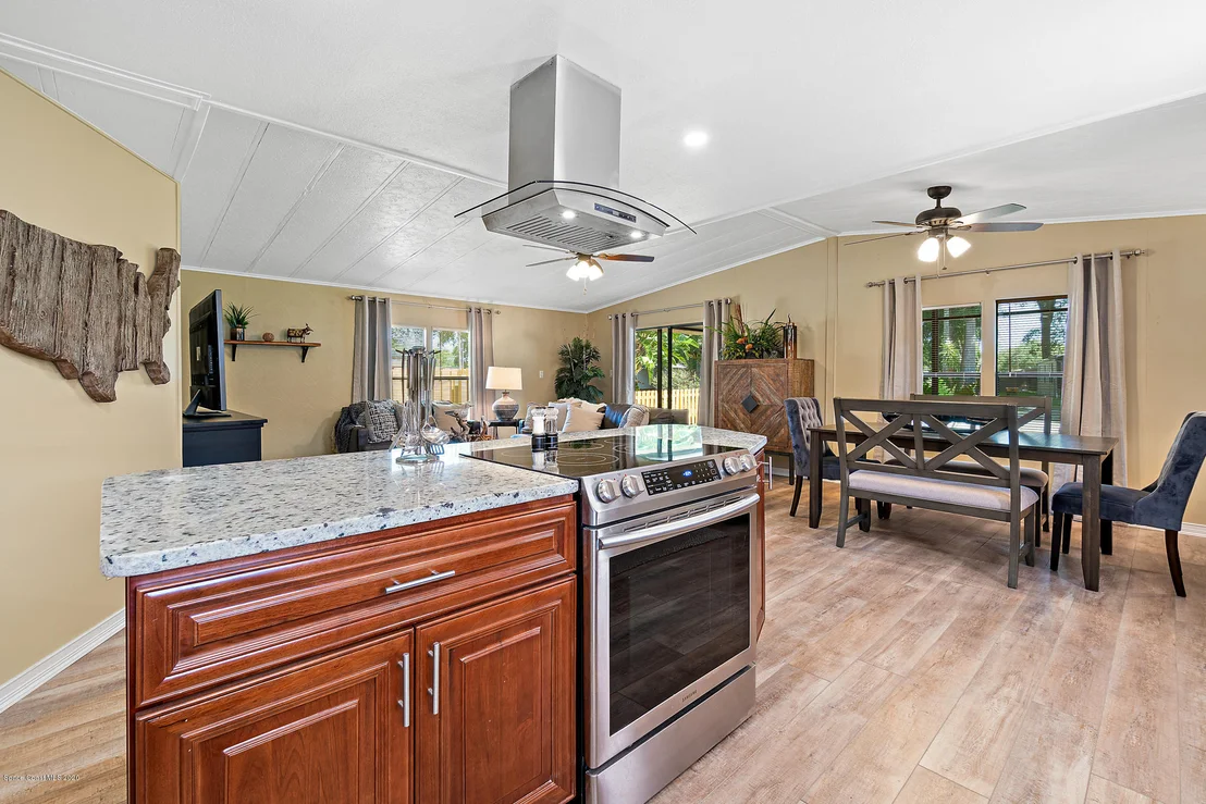 Photo of 105 Vanguard Circle